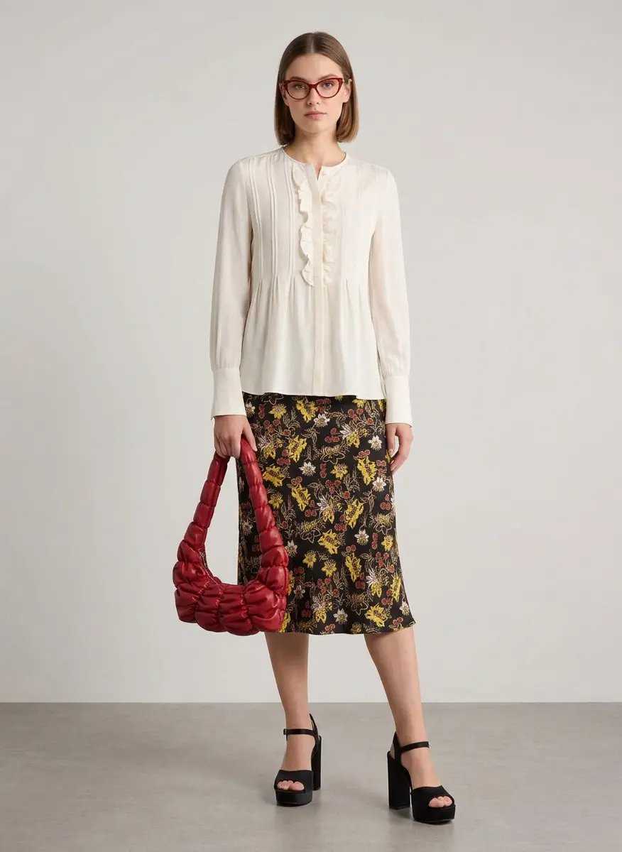 Modern Feminine Social