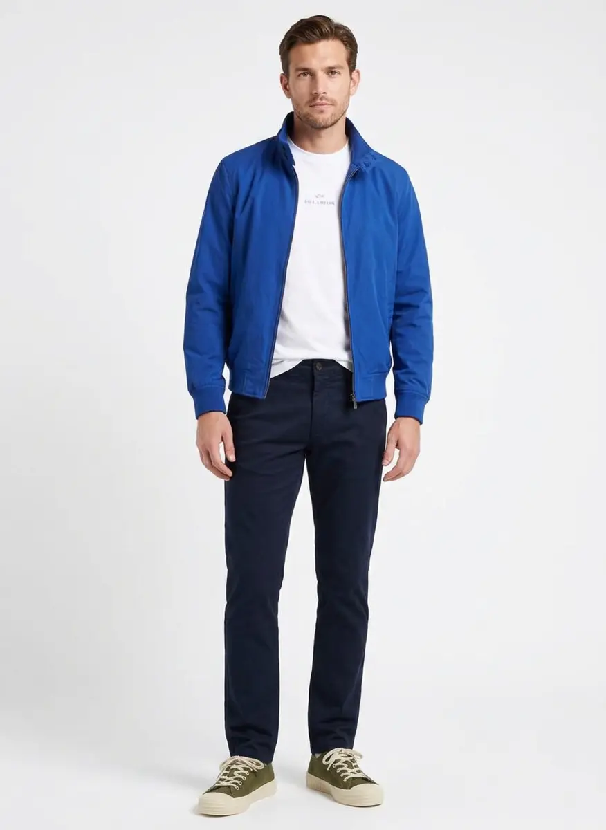 Minimalist Navy Contrast