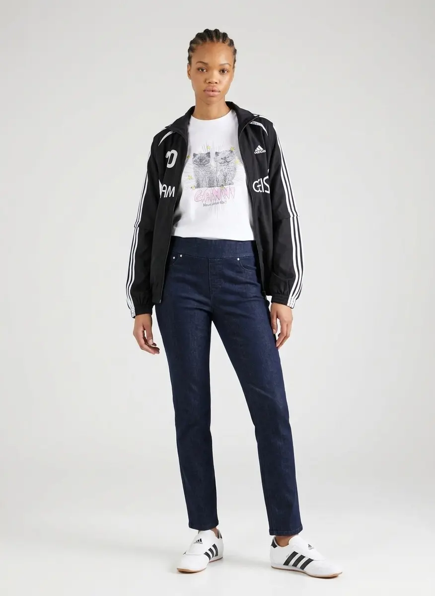Sporty Transition Look