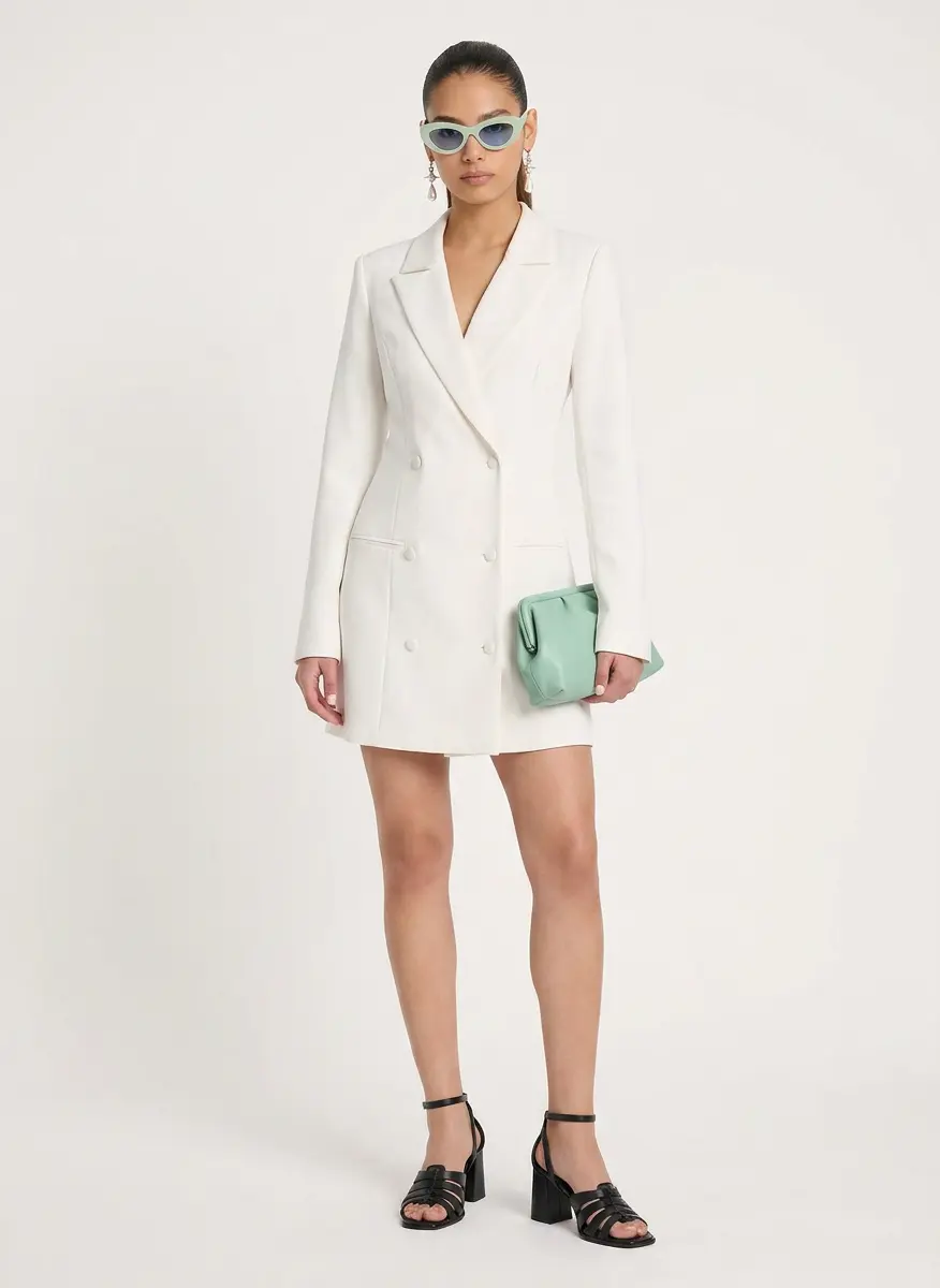 Sculptural Avant-Chic