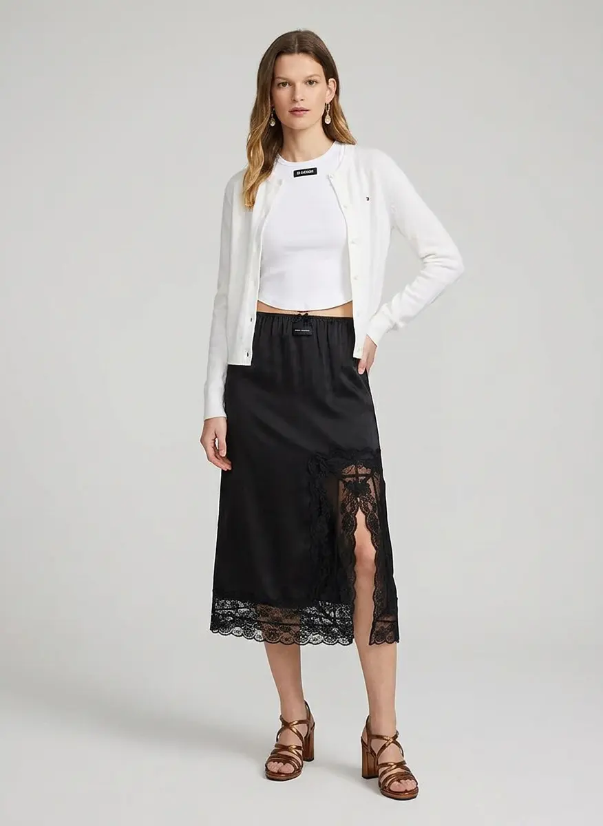 Modern Feminine Edge