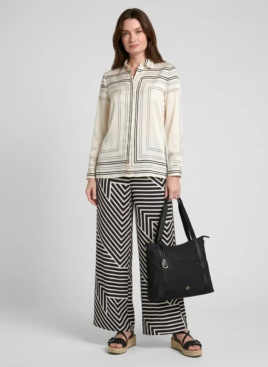 Monochromatic Pattern Play