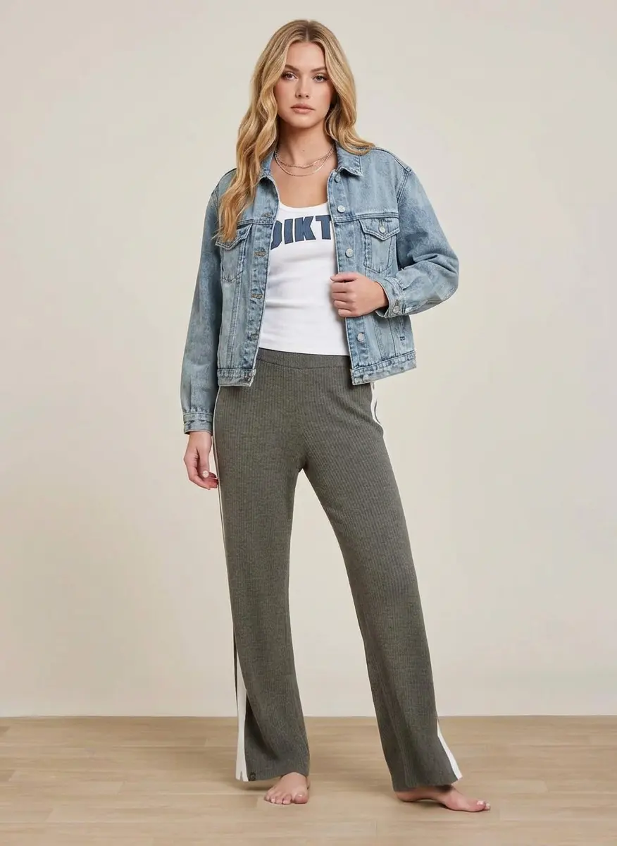 Weekend Utilitarian Casual