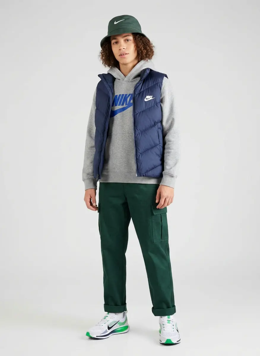 Weekend Athletic Explorer