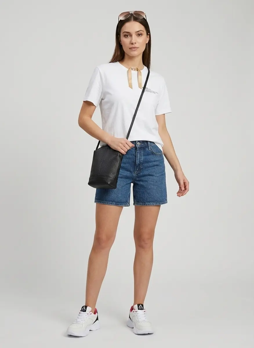 Crisp Summer Essential
