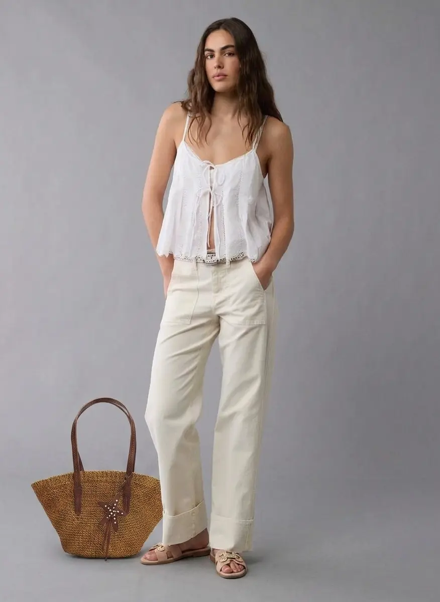 Relaxed Coastal Minimalist