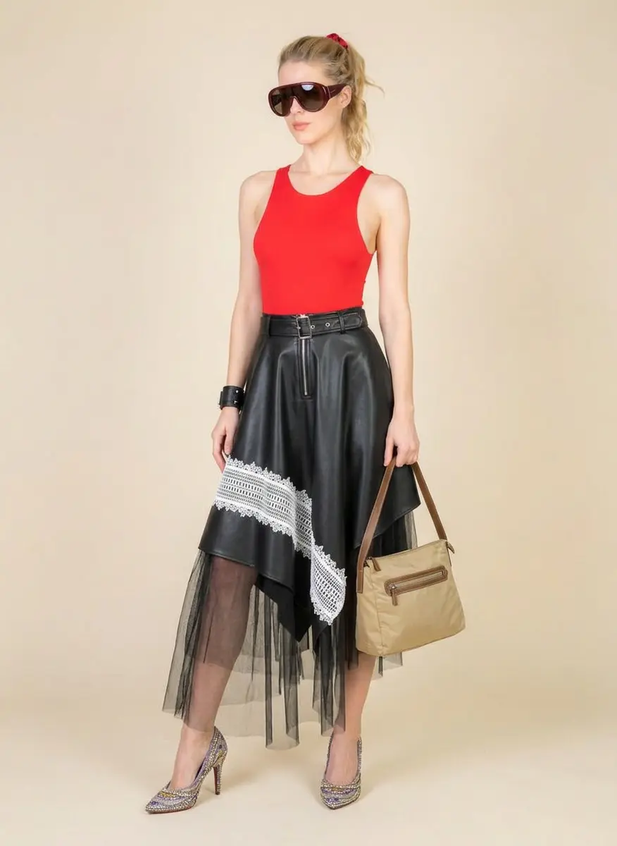 Modern Sculptural Chic