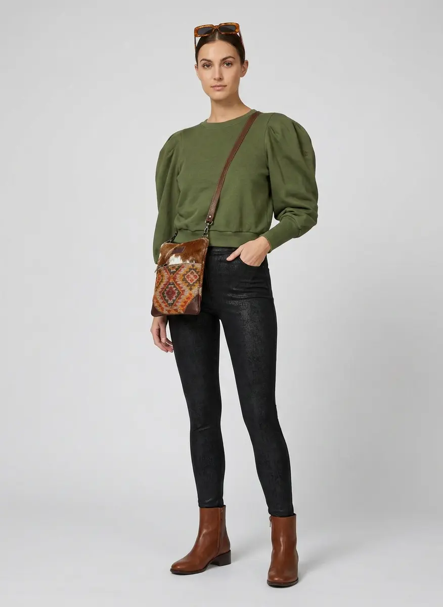 Weekend Explorer Athleisure
