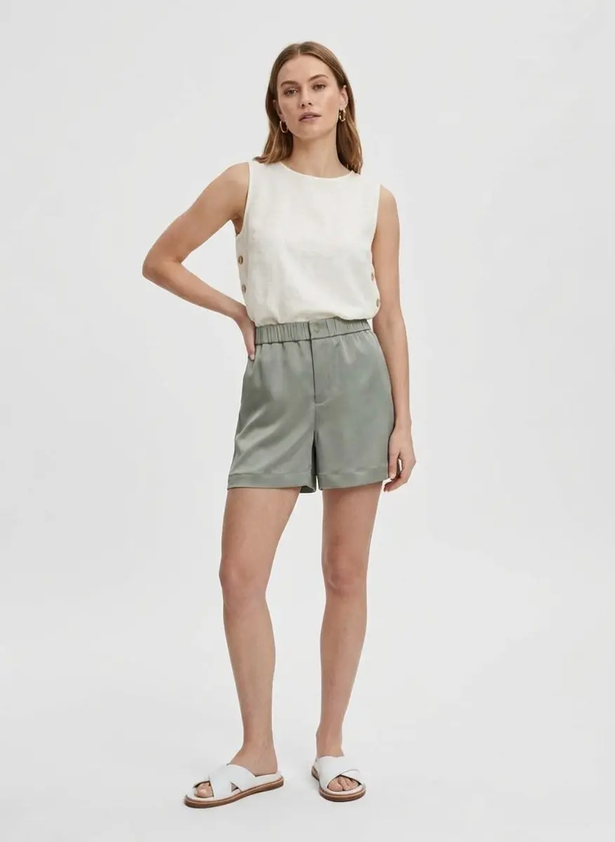 Neutral Chic Summer