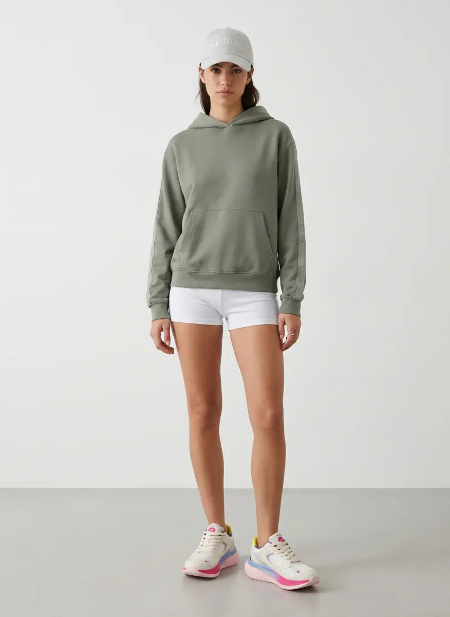 Sporty Sage Monochrome