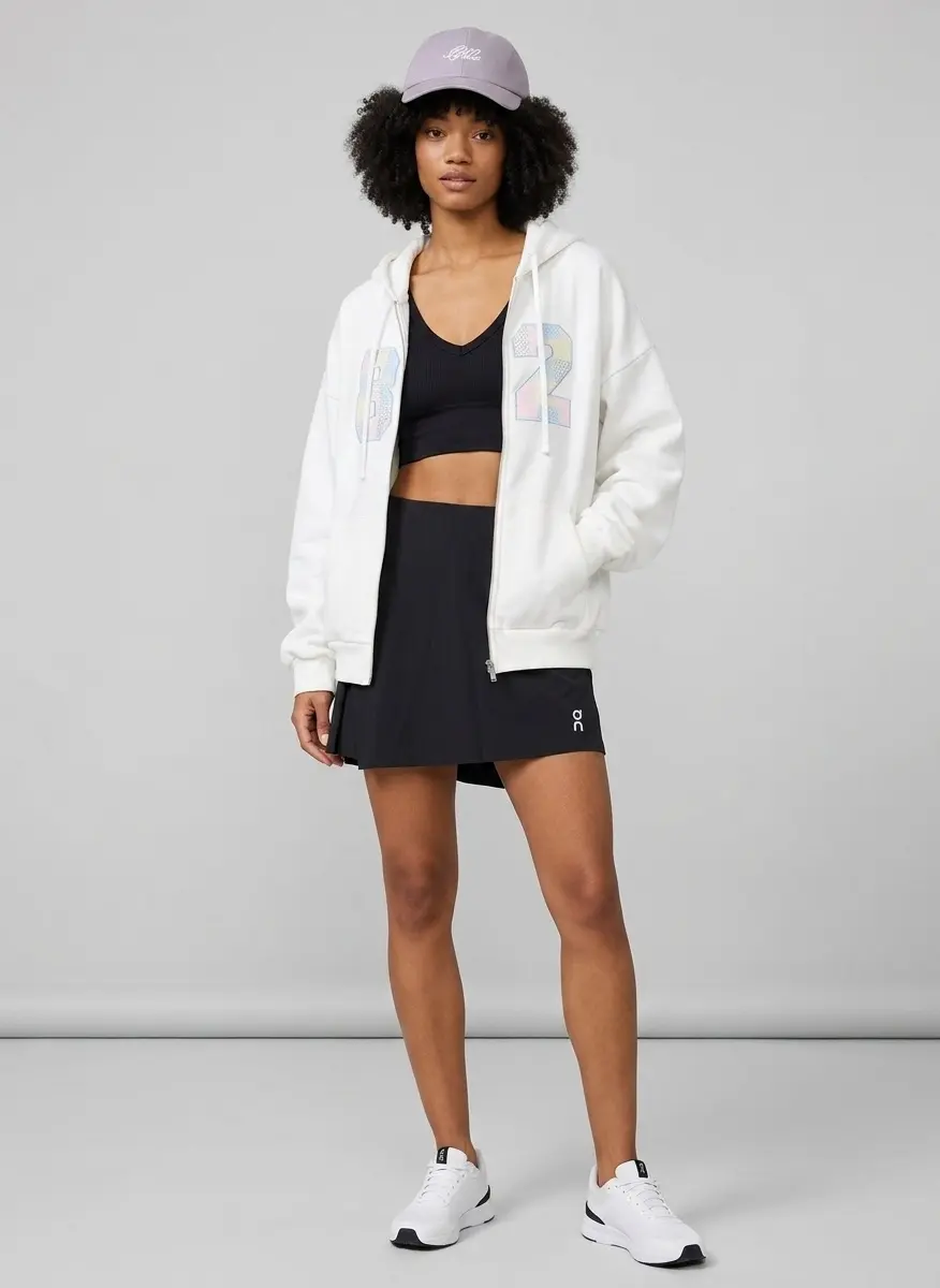 Sporty Chic Court
