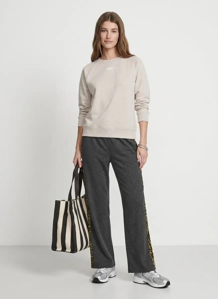 Sporty & Rich Lounge