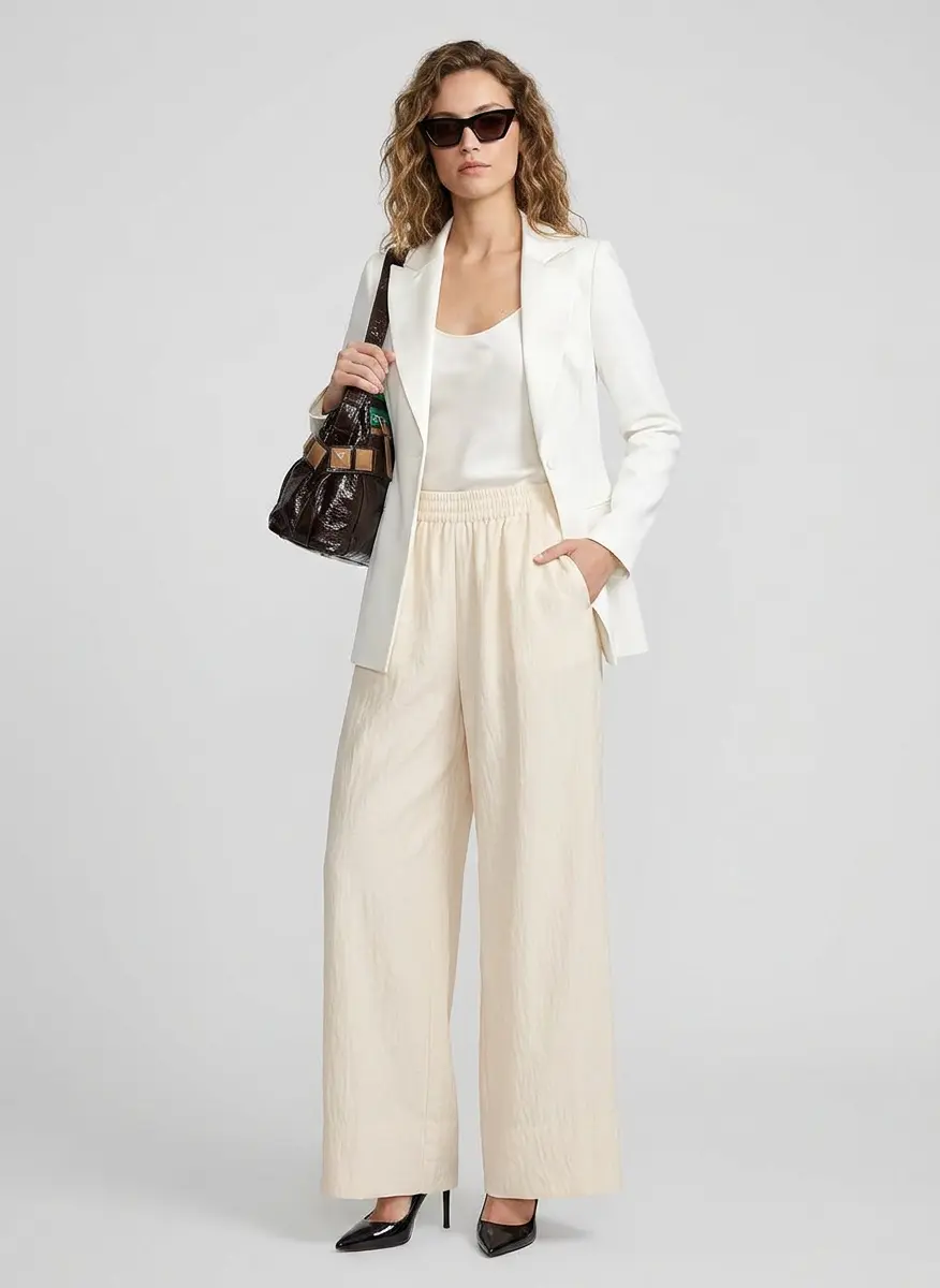 Sculpted Neutral Contrast