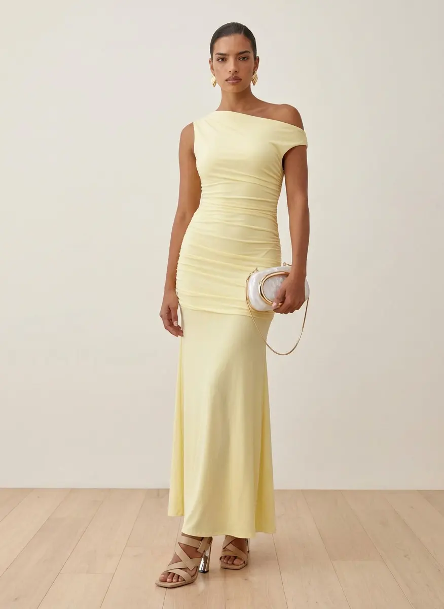 Modern Minimalist Nude