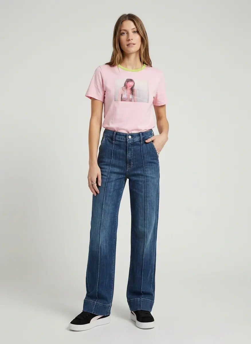 Streetwear Chic