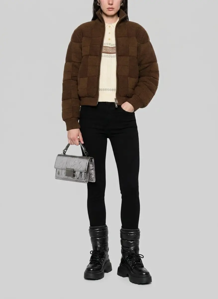Urban Alpine Explorer