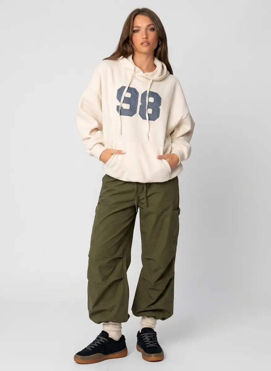 Relaxed Graphic Edge