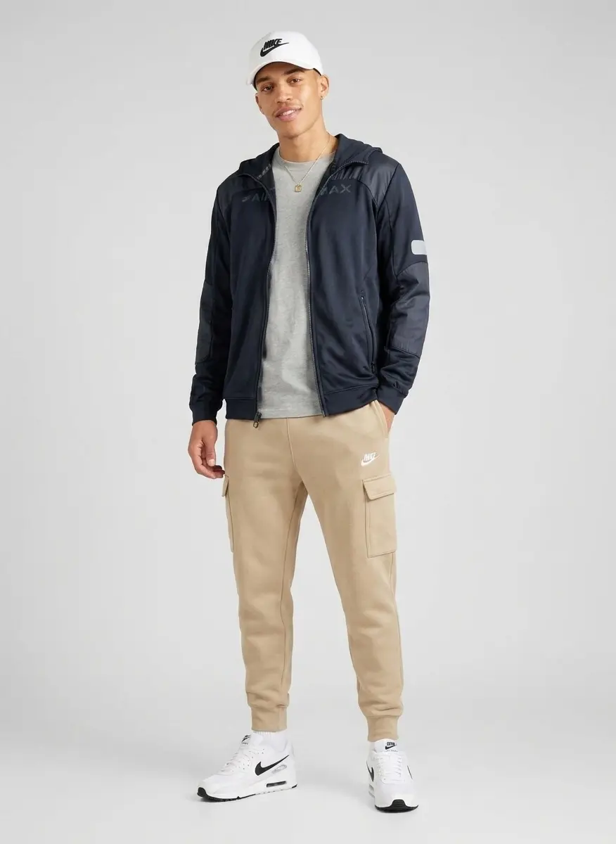 Contemporary Cargo Street