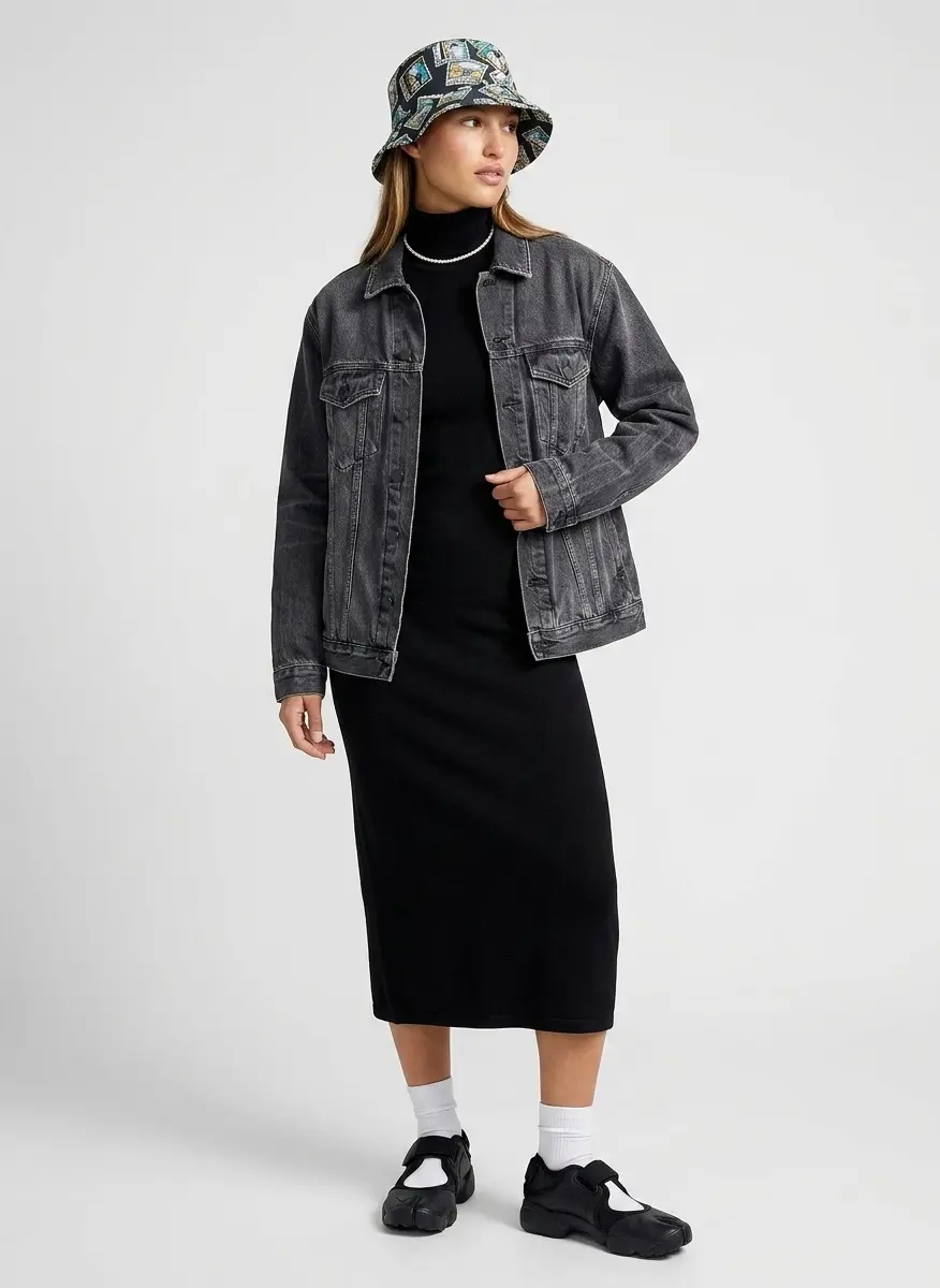 Casual Avant-Garde