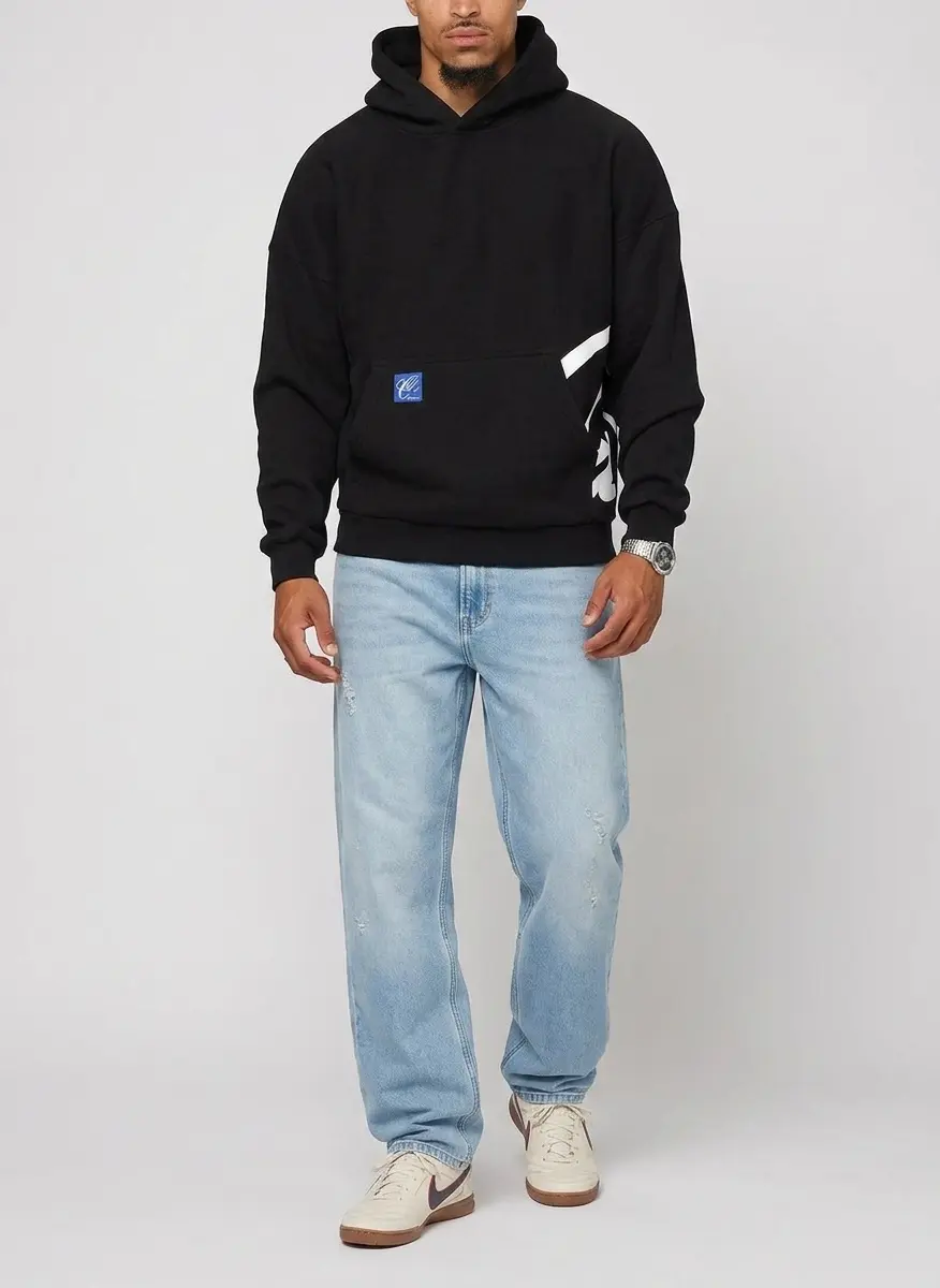 Casual Graphic Layer
