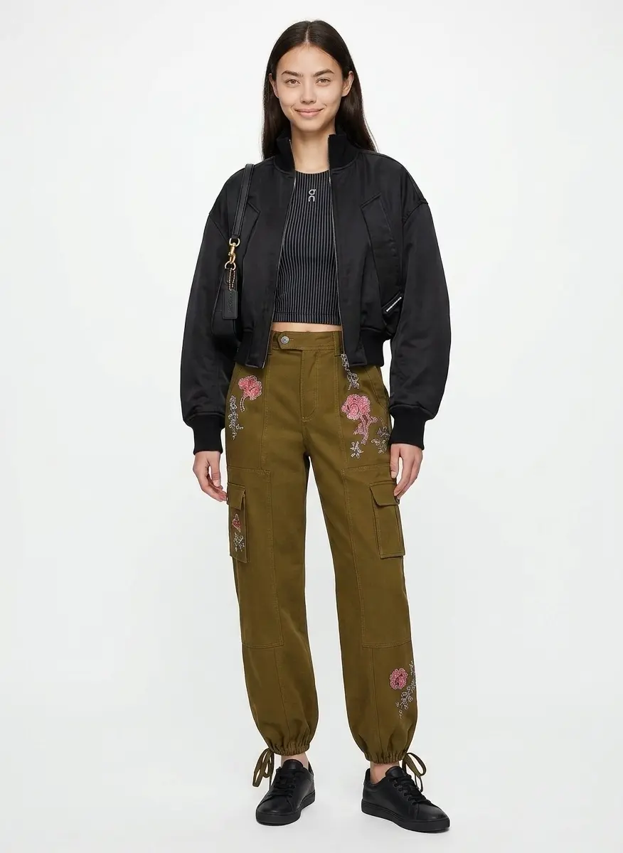 Sporty Chic Contrast