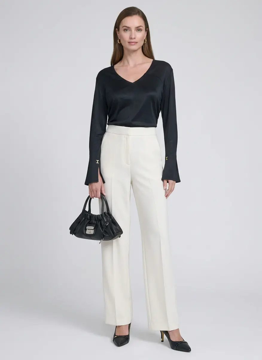 Modern Monochrome Contrast