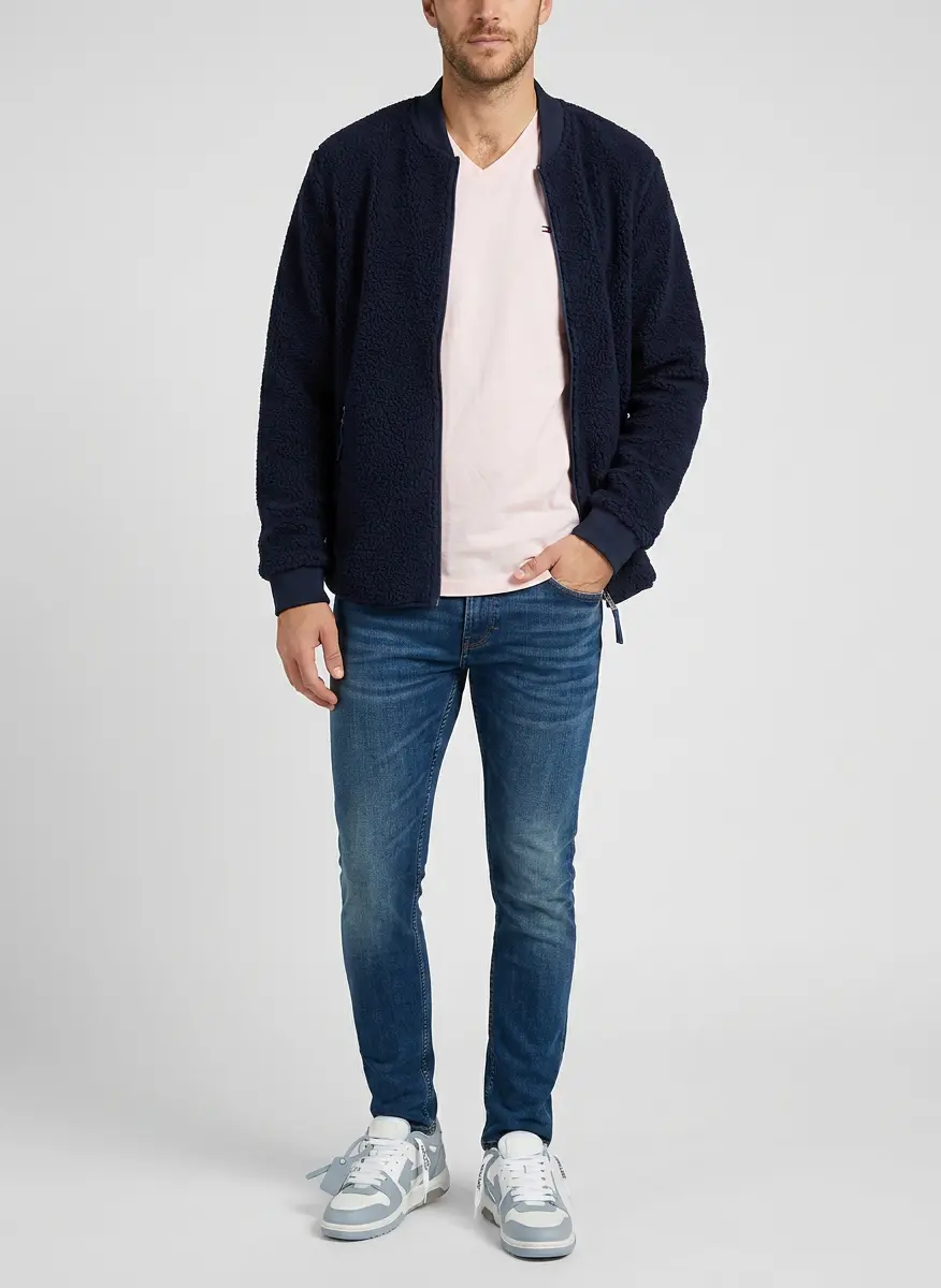 Urban Layered Essential
