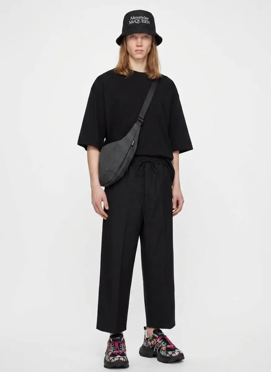 DET BLEV SENT Black Oversized T-shirt 5