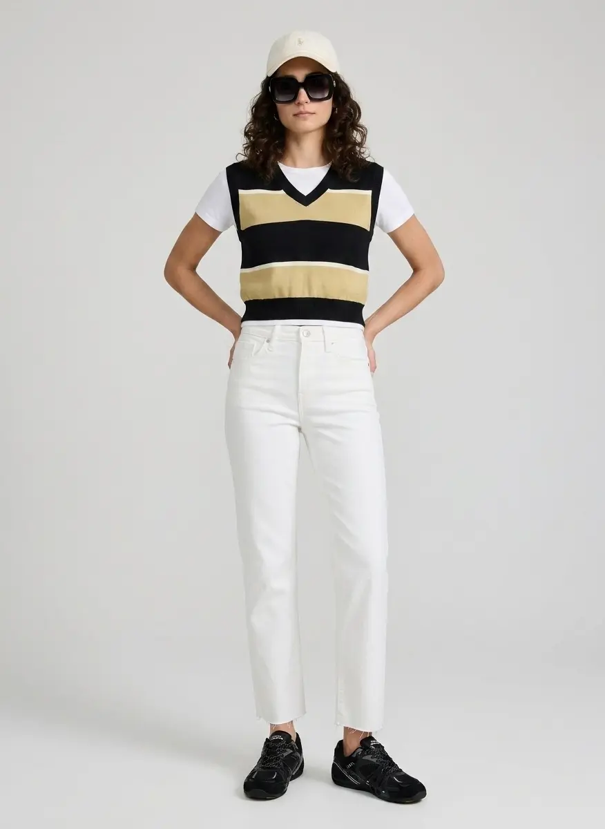 Retro-Chic Layering
