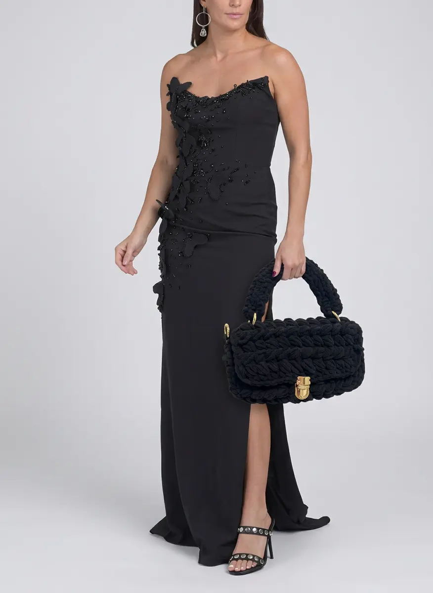 Monochrome Onyx Elegance