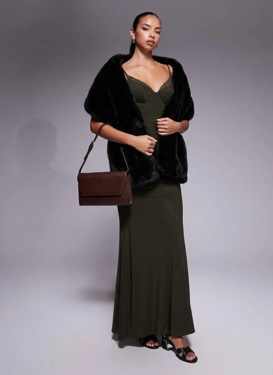 Velvet & Fur Evening Noir