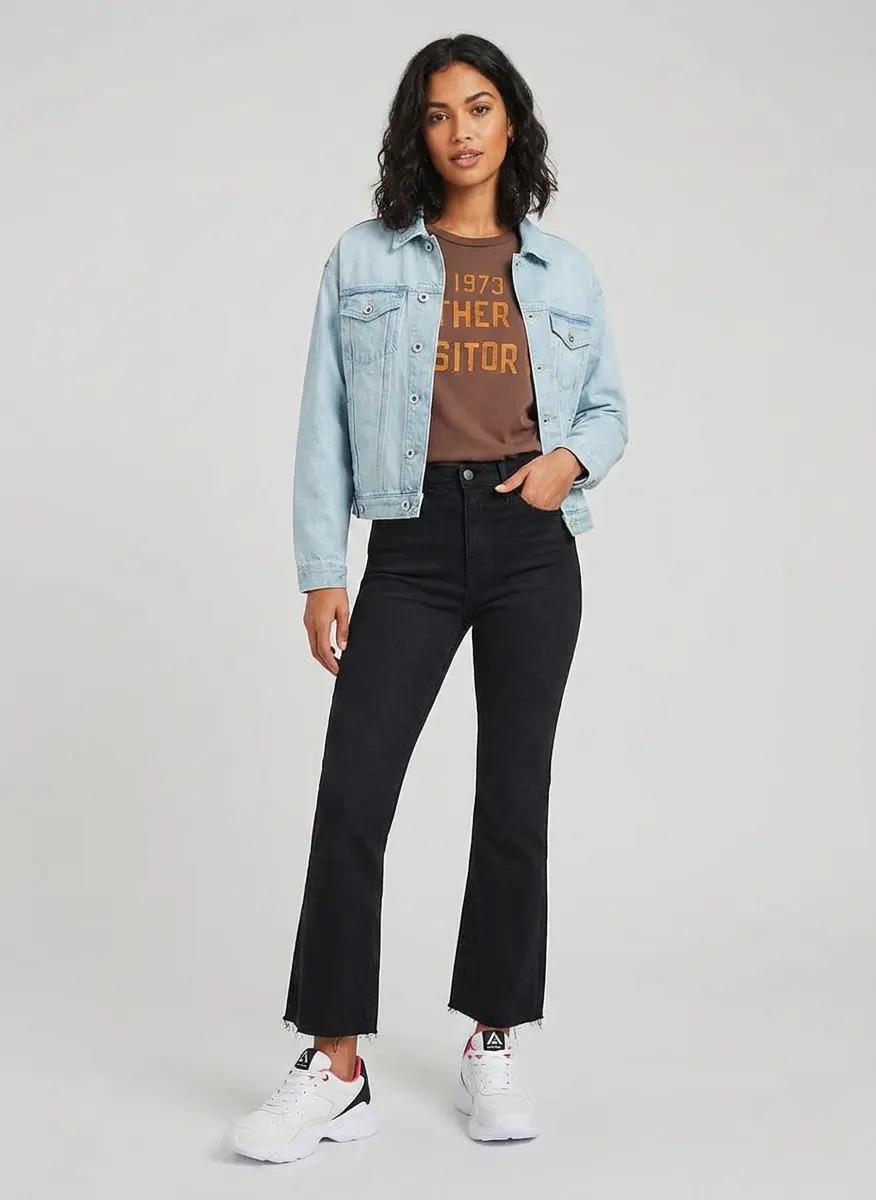 Contemporary Classic Crop