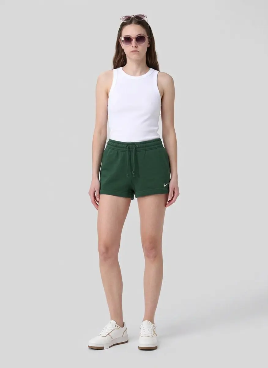 Weekend Sporty Chic