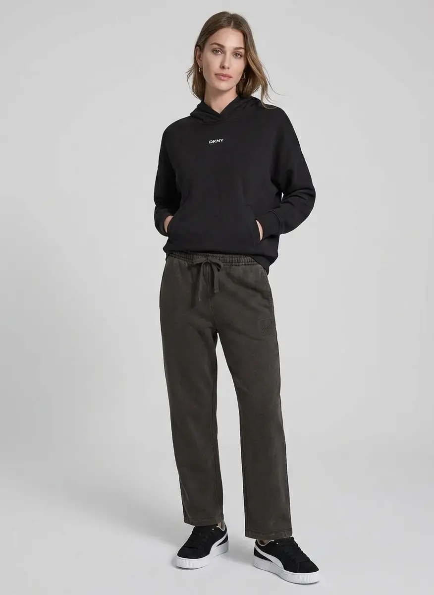 Urban Sporty Monochrome