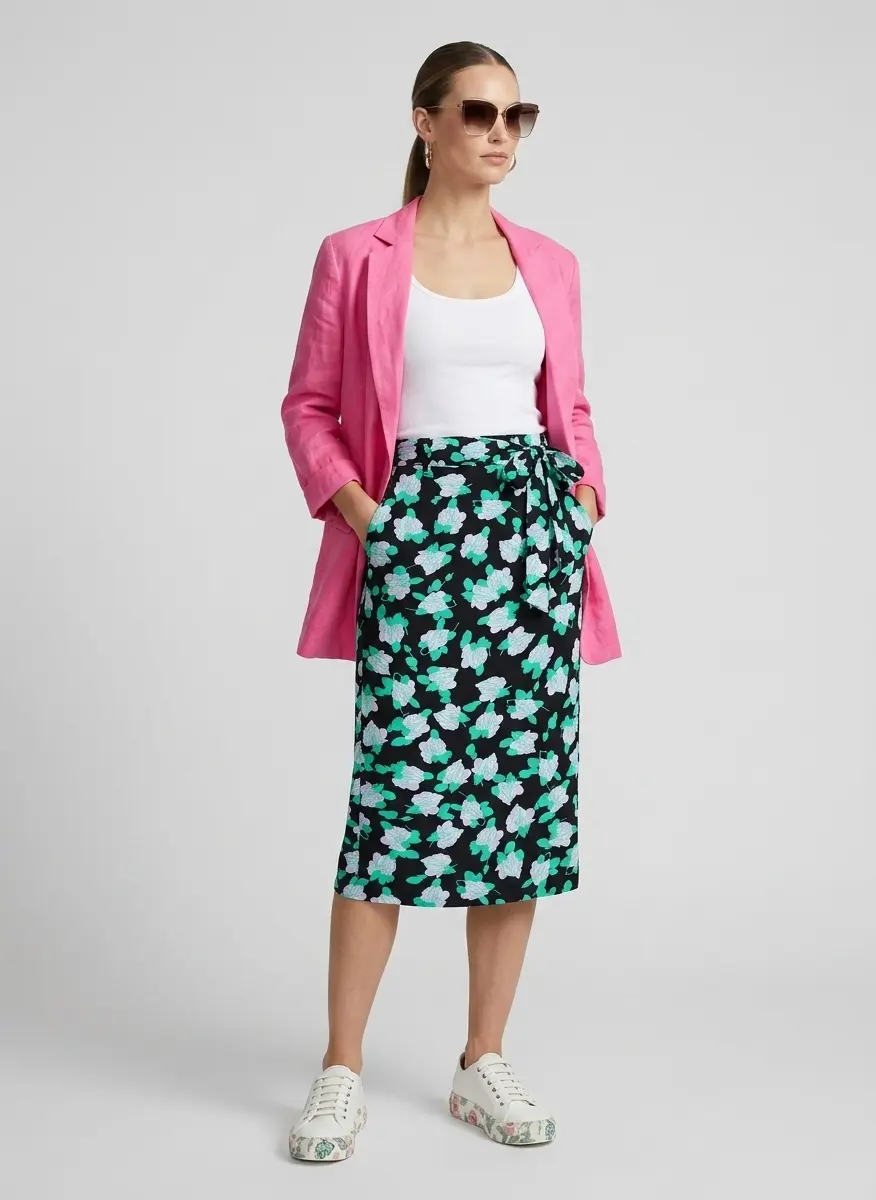 Modern Feminine Floral