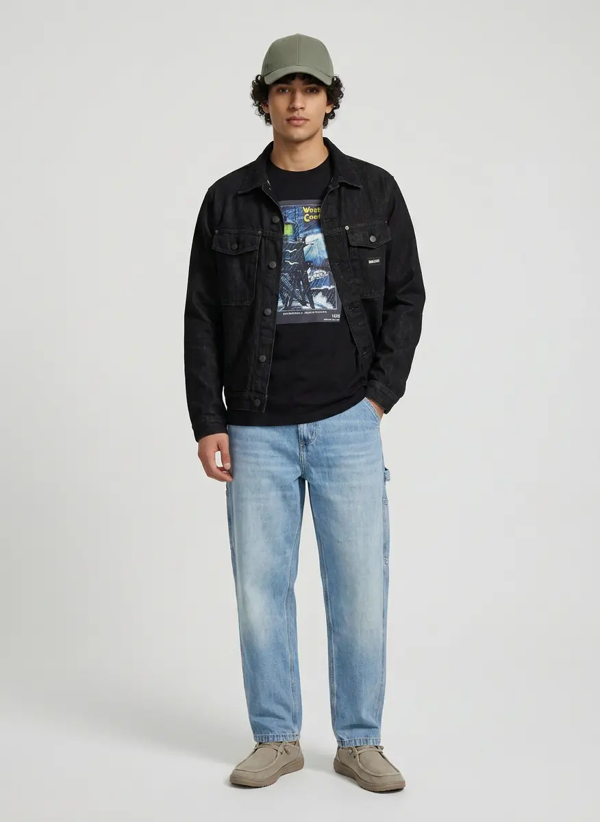 Graphic Casual Vibe