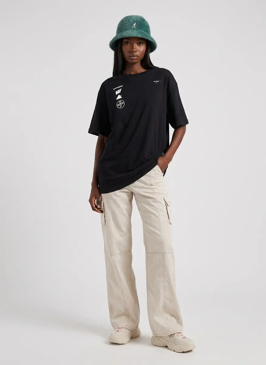 Urban Contrast Streetwear