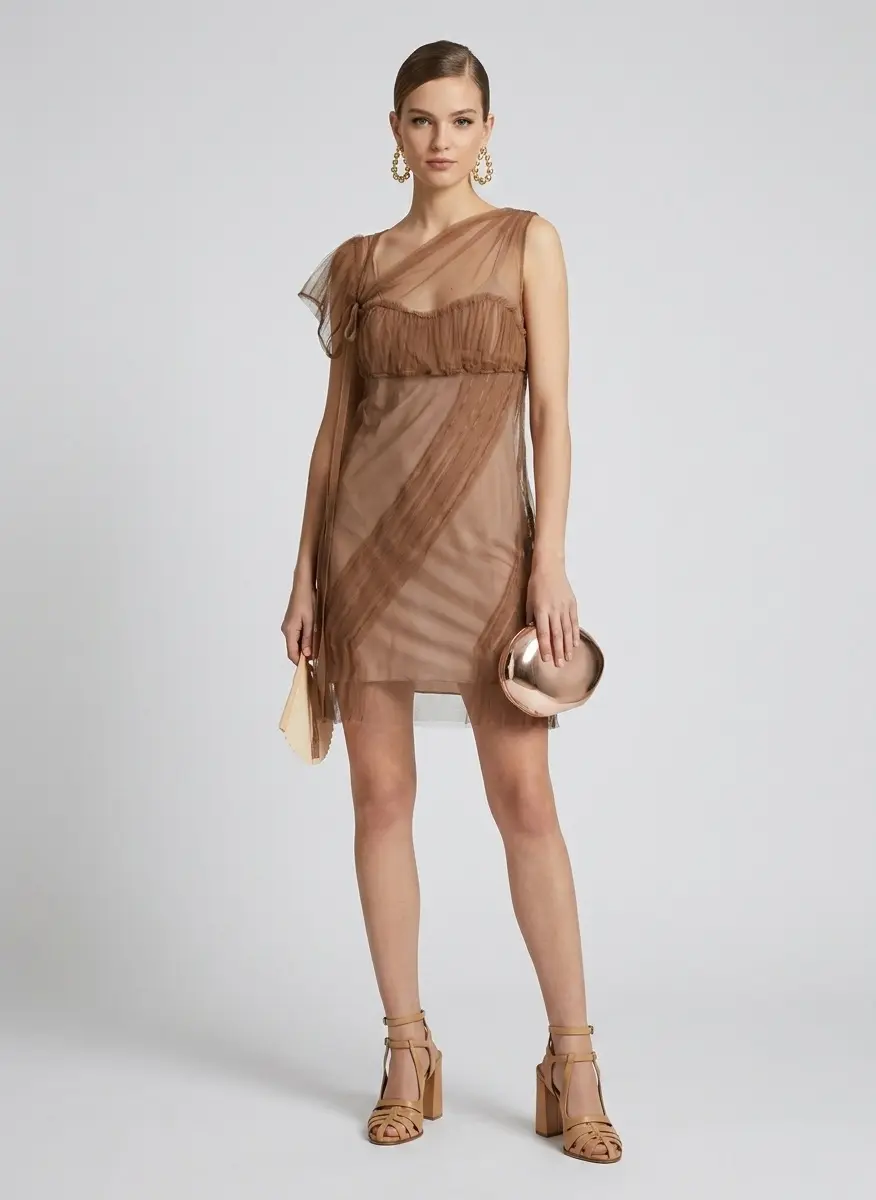Sun-Kissed Sophistication
