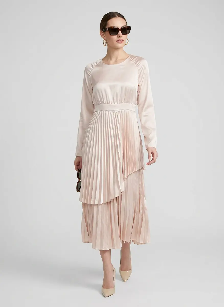 Luxe Femininity