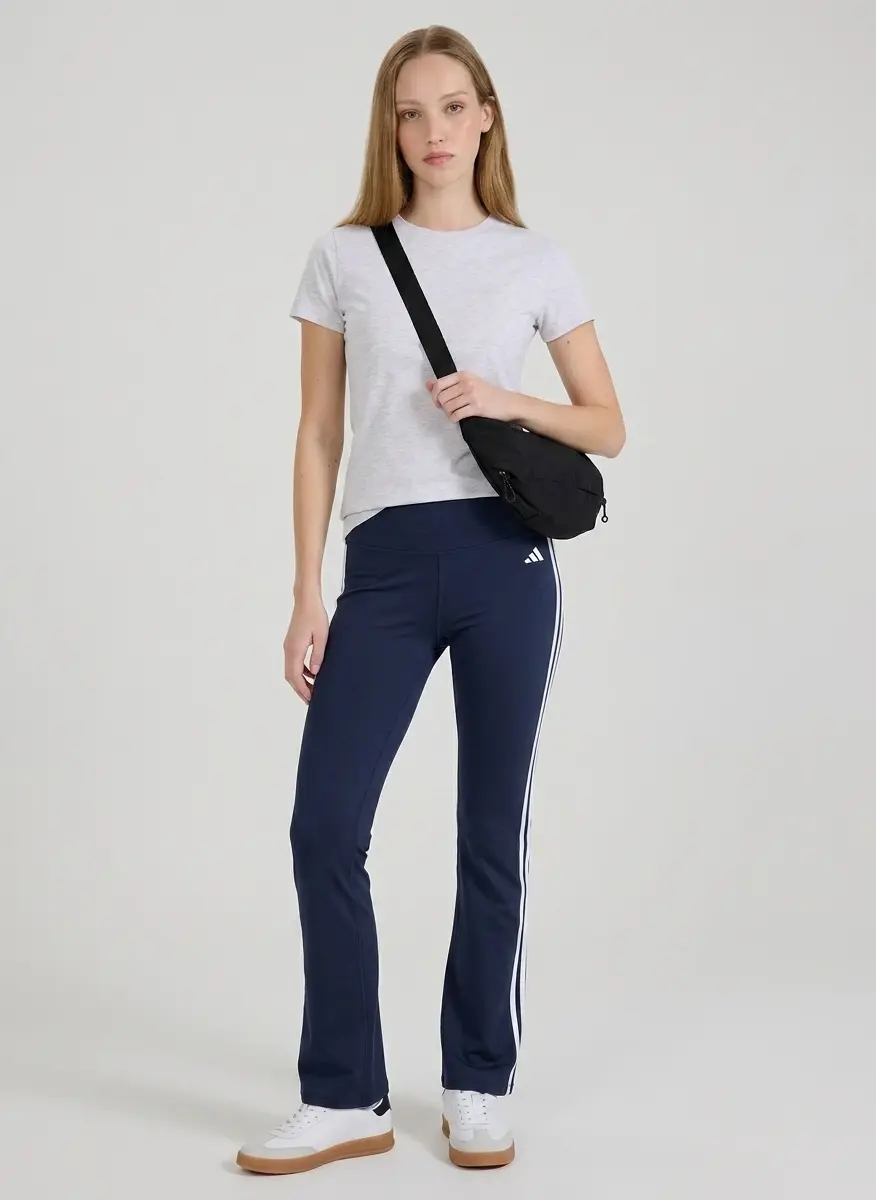 Weekend Sporty Chic