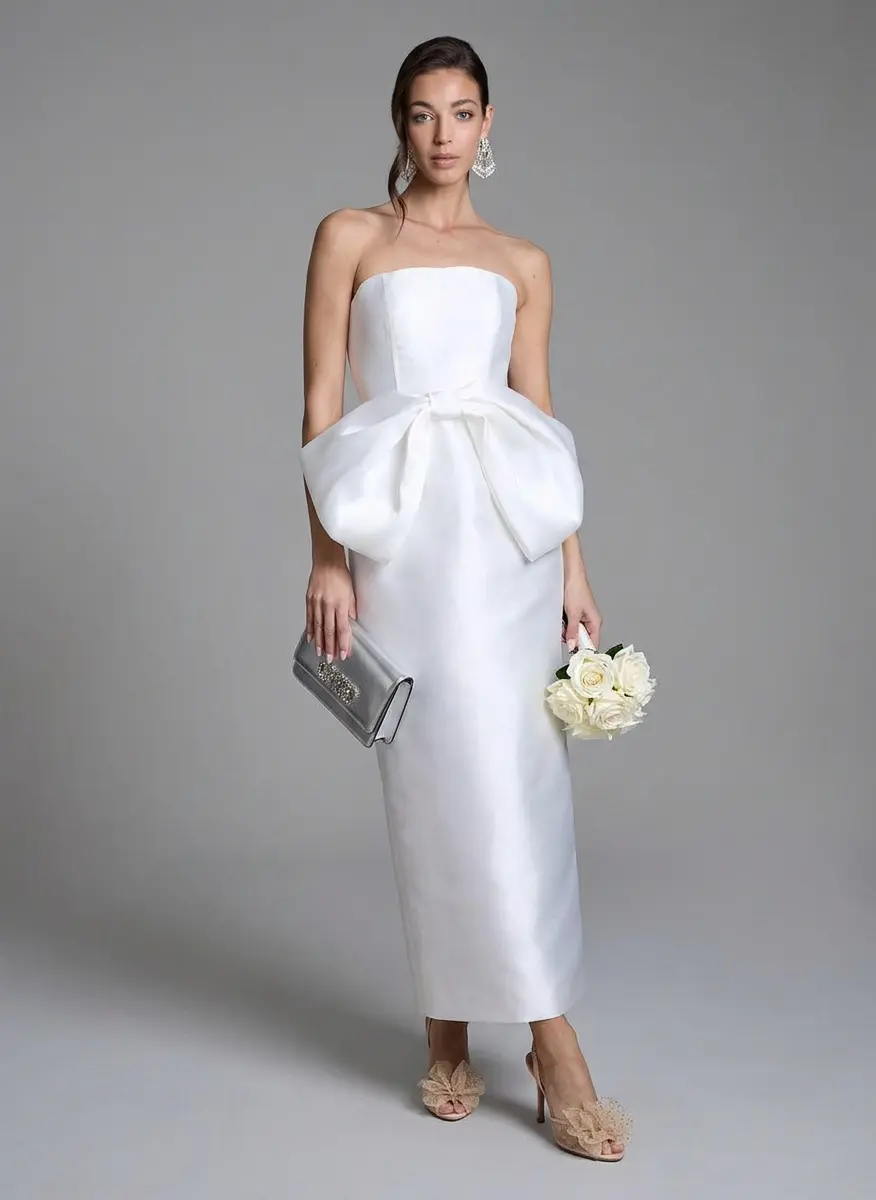 Architectural Minimalist Bride