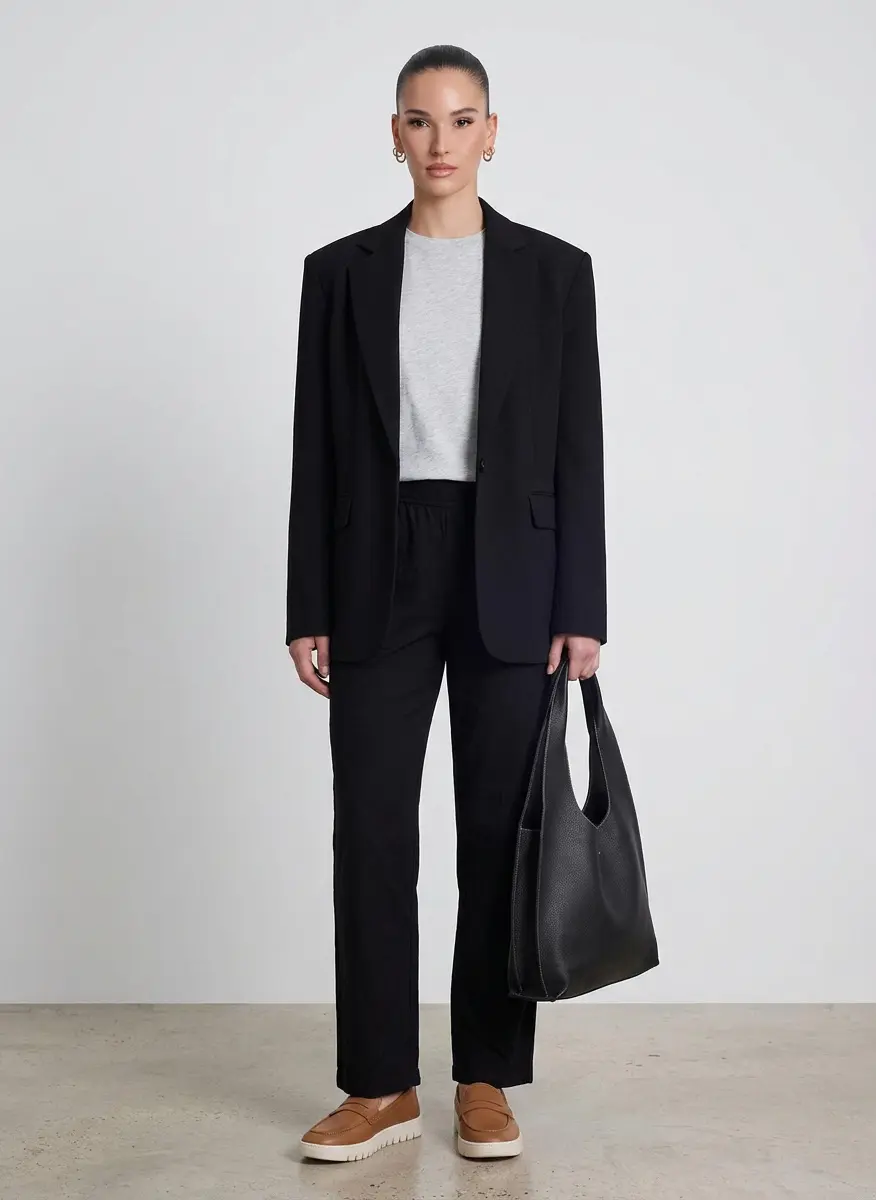 Urban Contemporary Minimalist