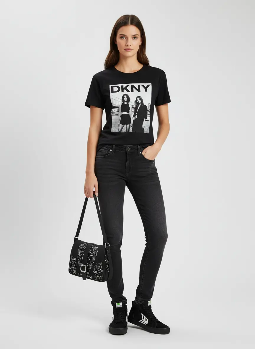 Relaxed Monochrome Edge