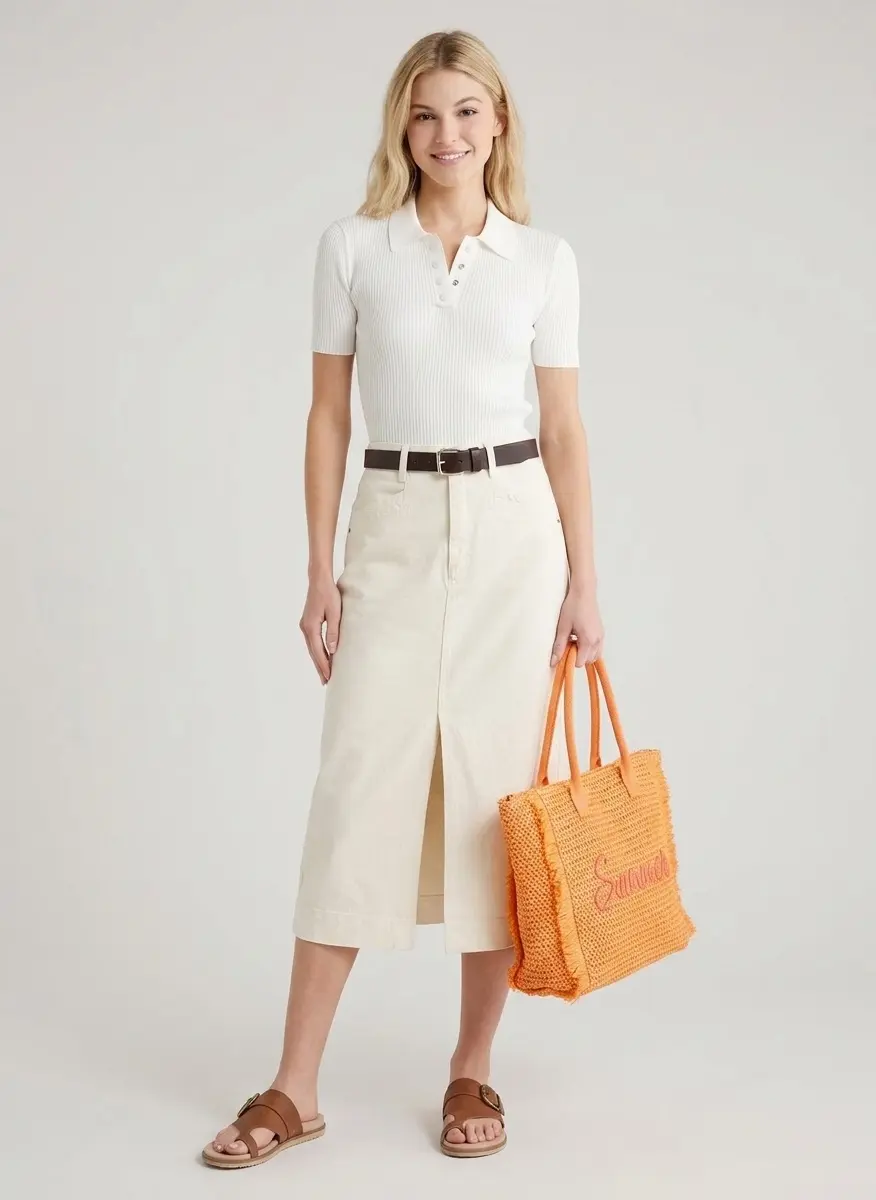 Monochrome Resort Luxe