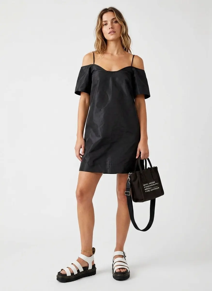 Urban Streetwear Minimalism