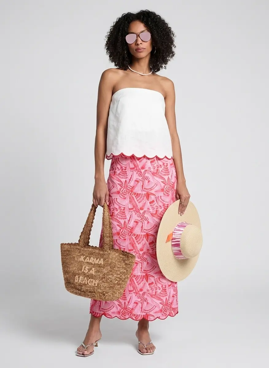 Coastal Chic Explorer