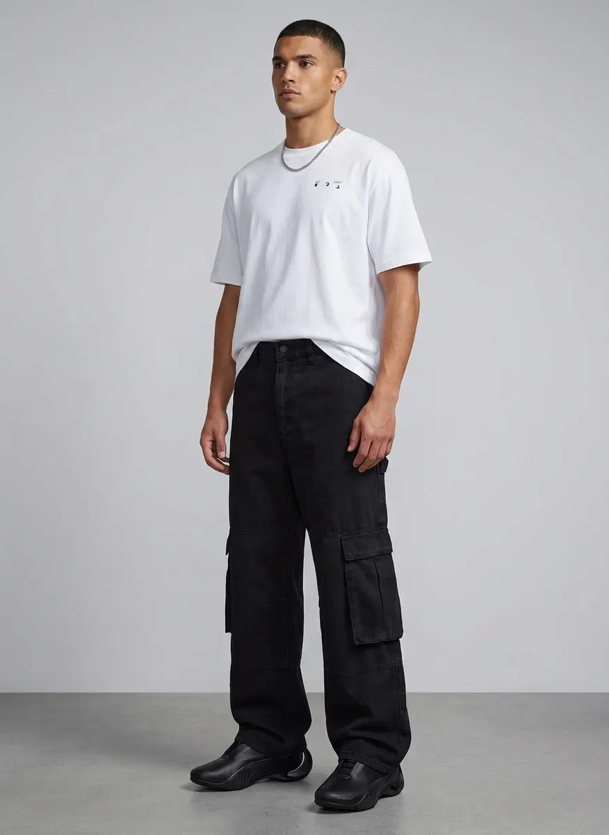 Graphic Monochrome