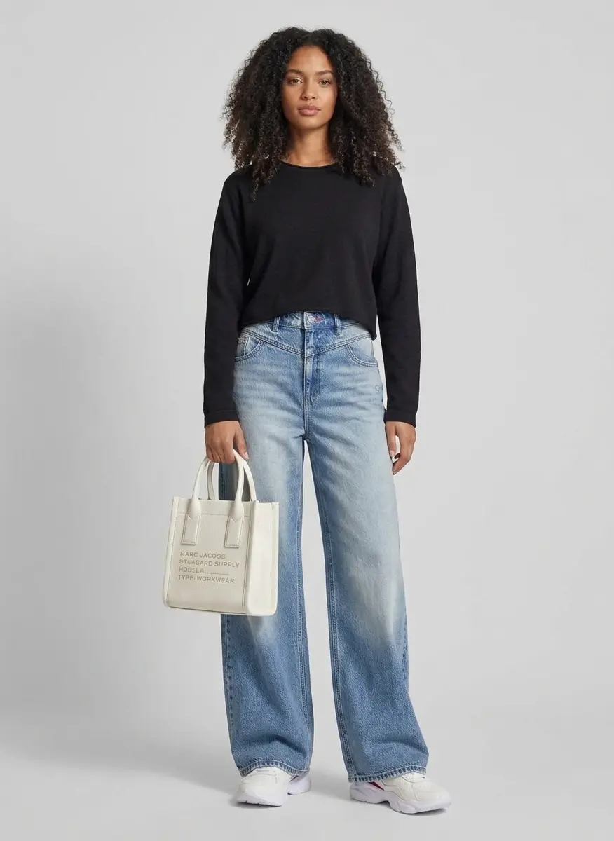 Urban Chic Minimalist