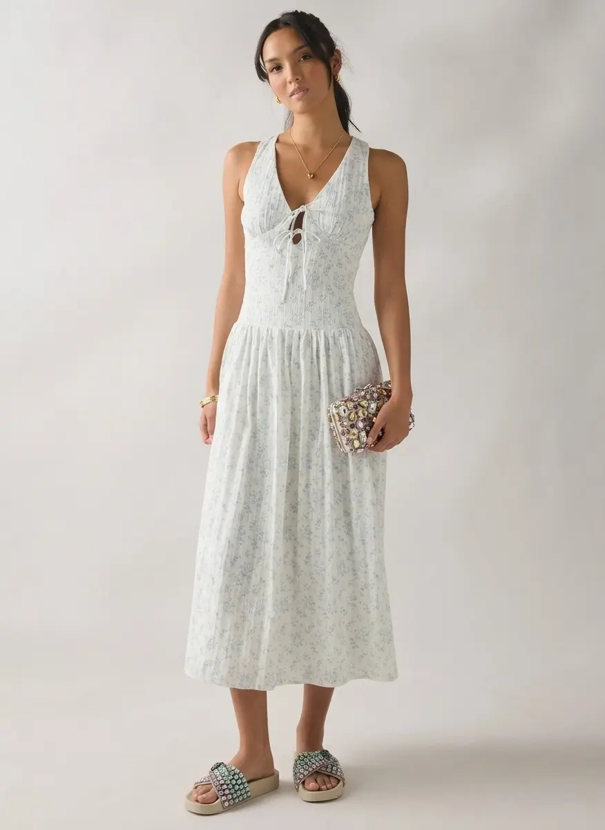 Coastal Breezy Romance