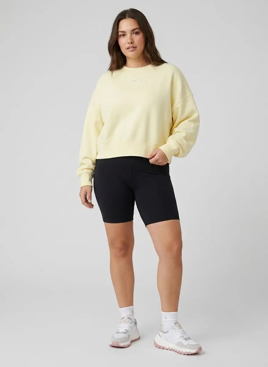 Casual Athleisure Glow